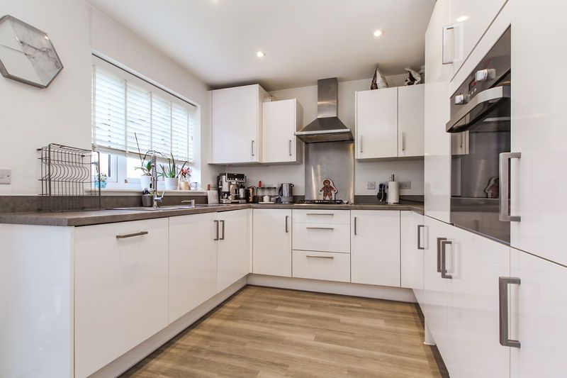 Property photo 2 of 15 Kitchen/Diner