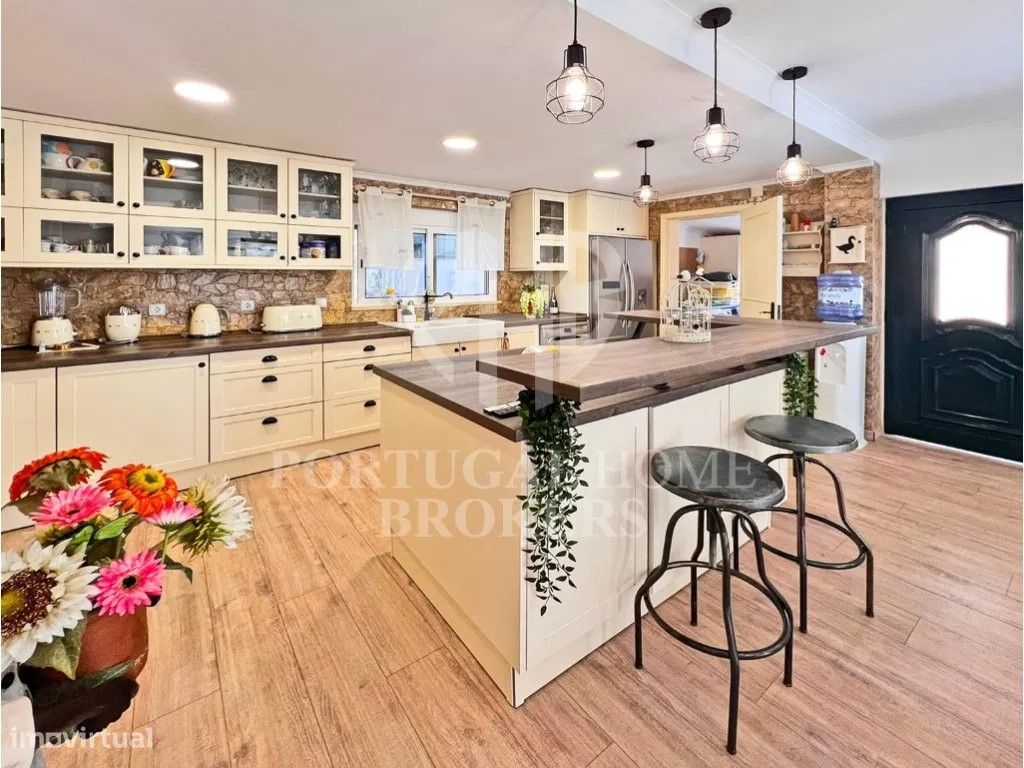 Property photo 1 of 60