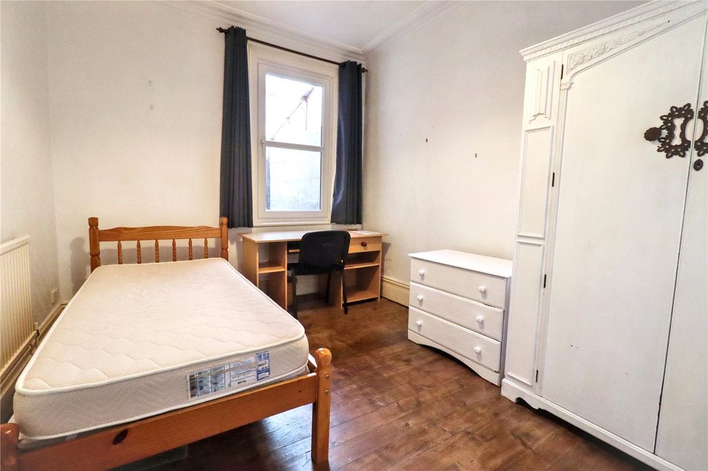 Property photo 3 of 13 Picture No. 41