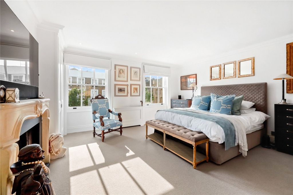 Property photo 2 of 49 Picture No. 09