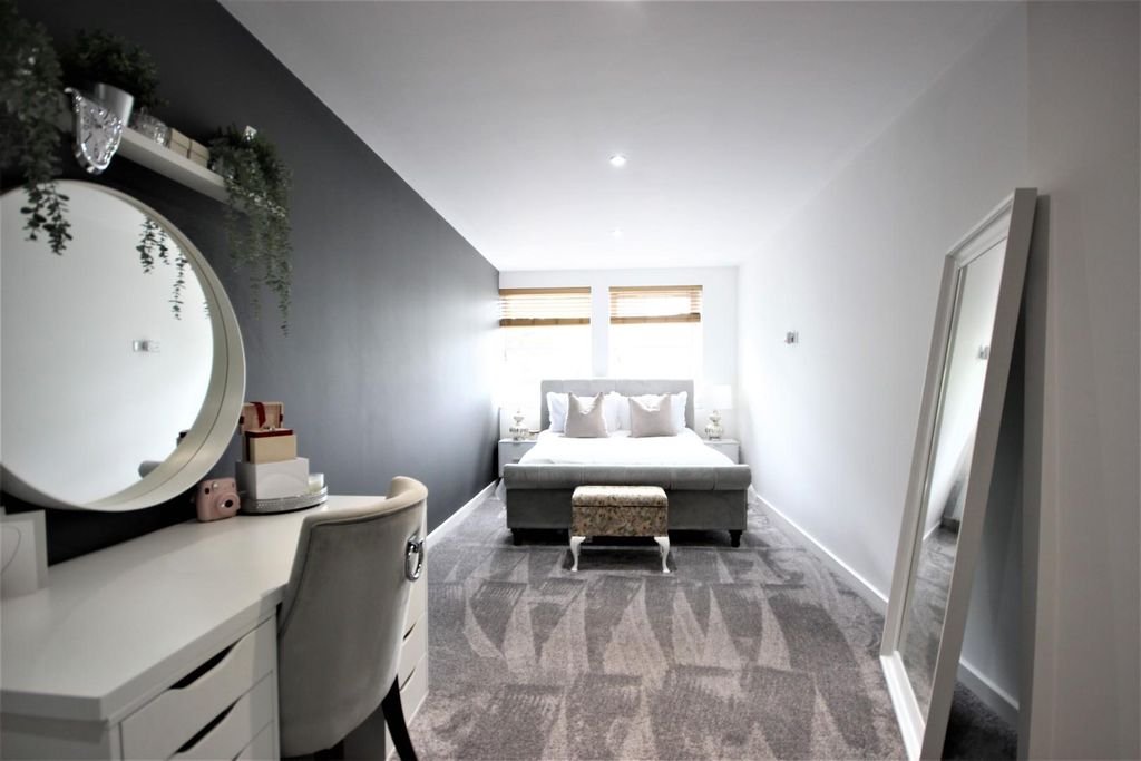 Property photo 2 of 7 Img_5068 (2).Jpg