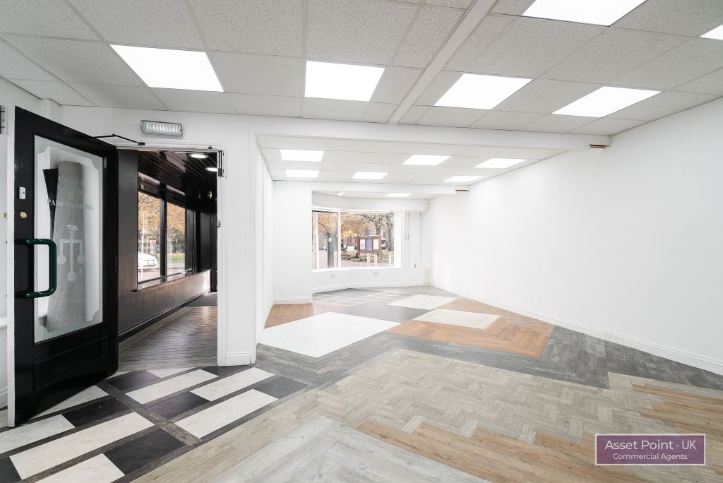 Property photo 1 of 14 Shop Area