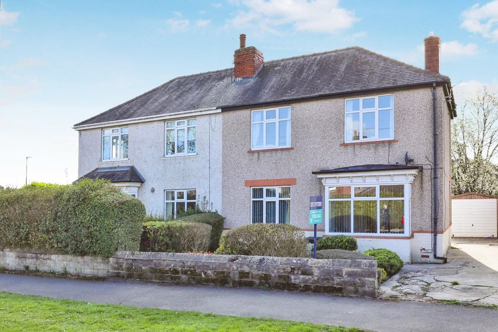 Property photo 1 of 20 Front