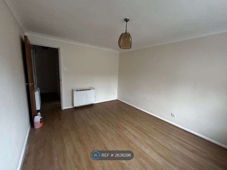 Property photo 3 of 8