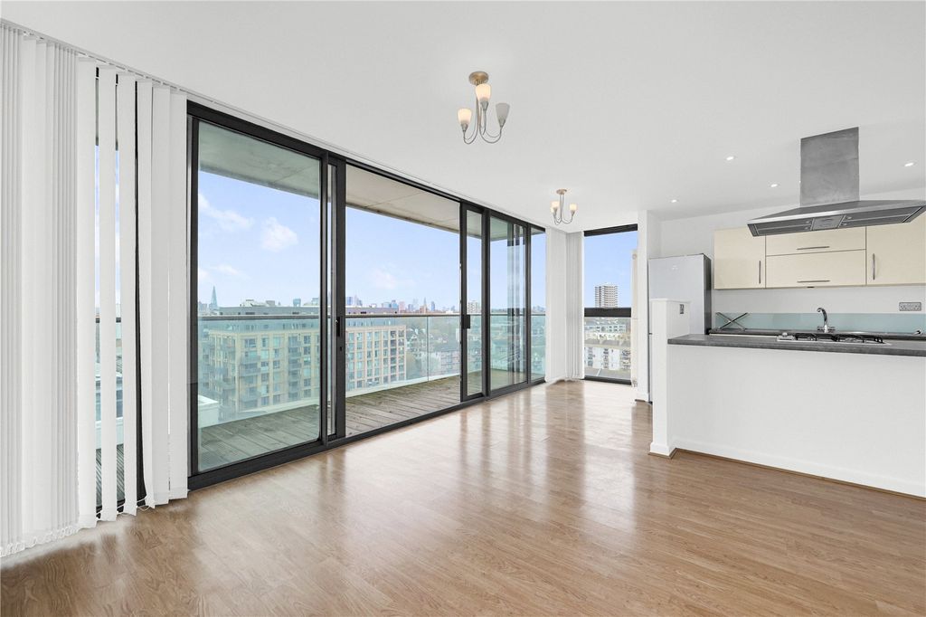 Property photo 3 of 29 Picture No. 34