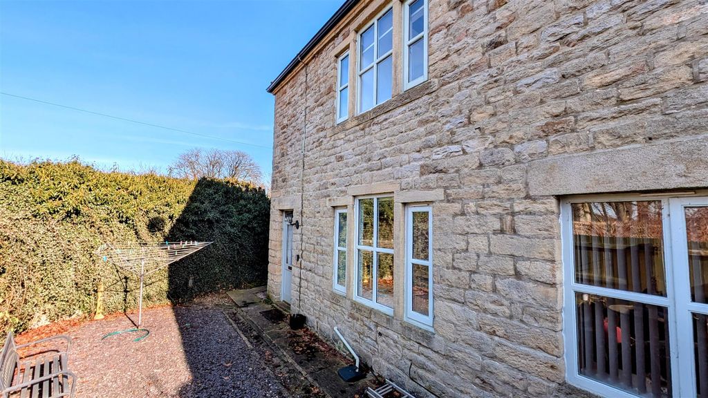 Property photo 1 of 38 Rear Garden