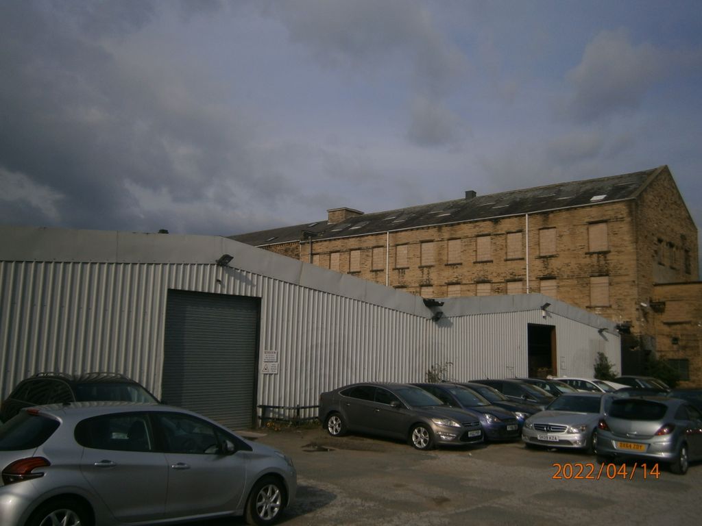 Property photo 1 of 2