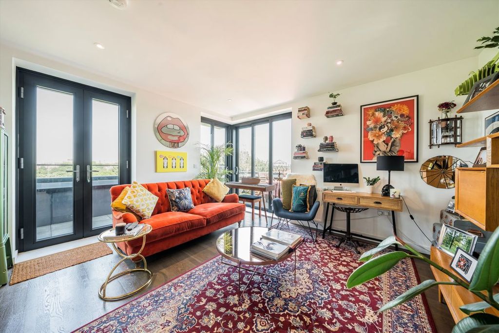 Property photo 3 of 15