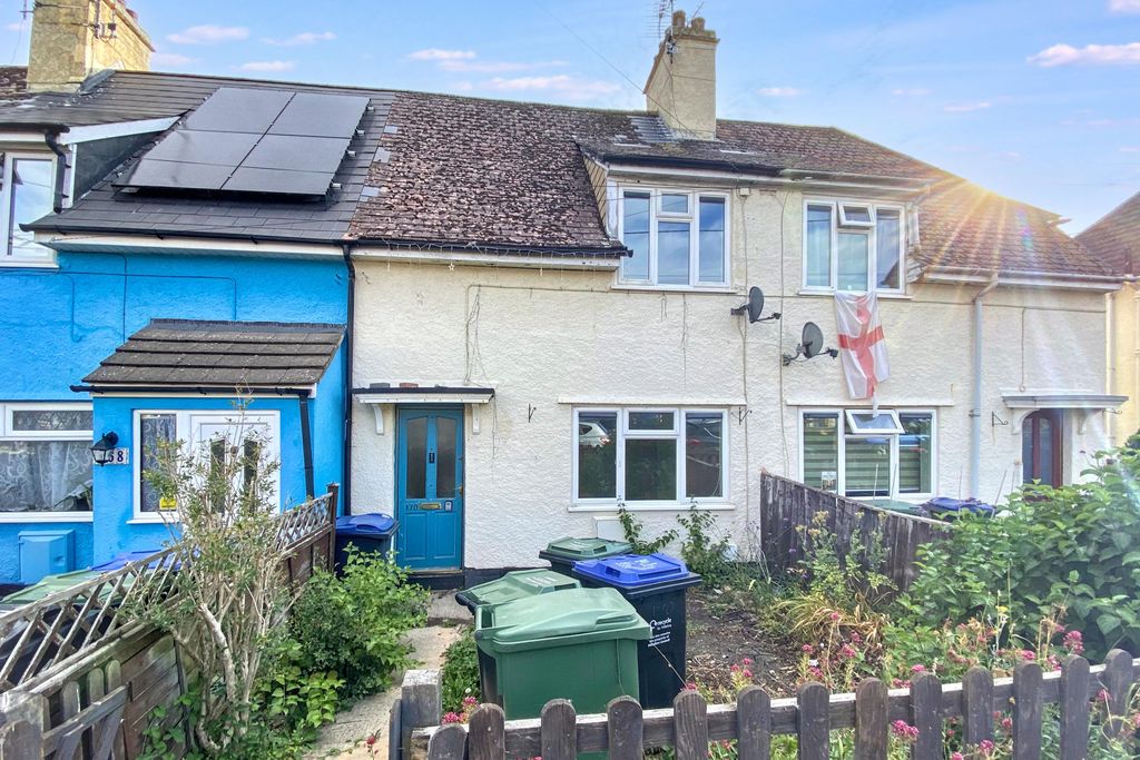 Property photo 1 of 17 170 Wood Lane, Chippenham, Wiltshire, Sn15 3EE