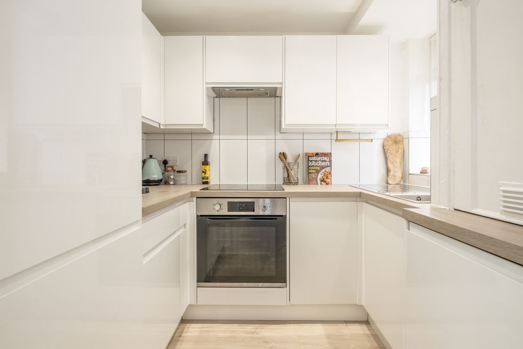 Property photo 1 of 13 4-Colman-Court-0005