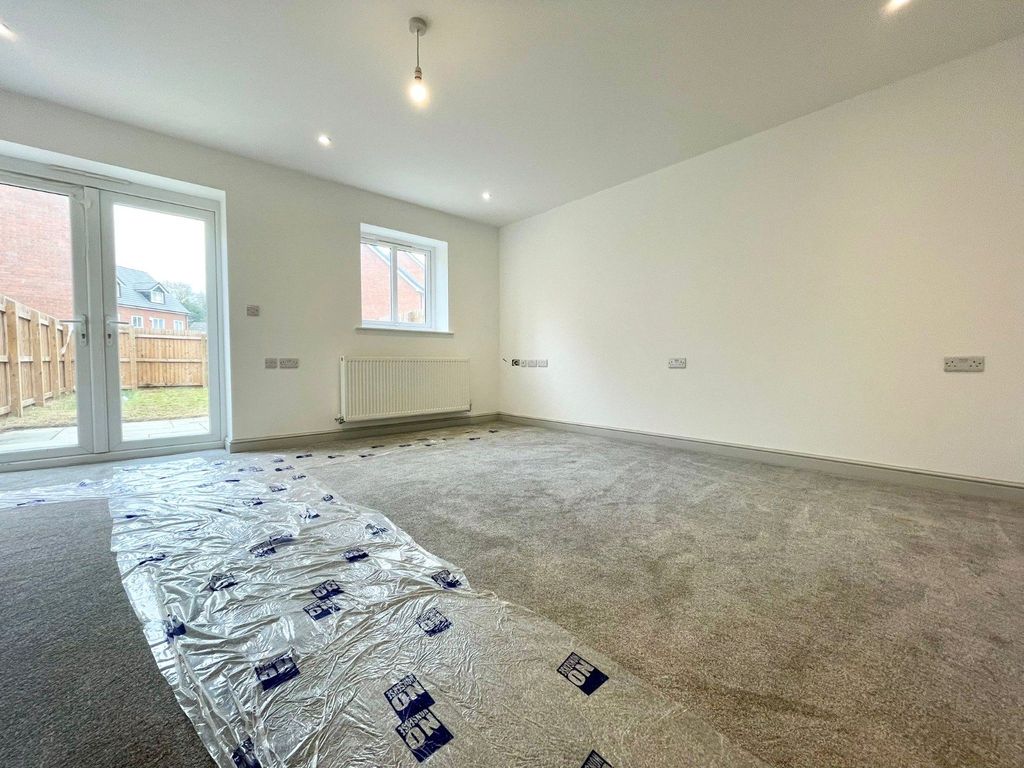 Property photo 3 of 7 Picture No. 04