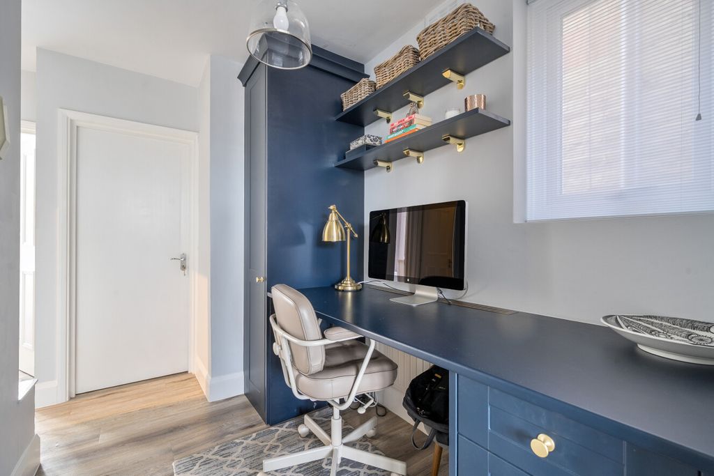 Property photo 3 of 17 1419237-15-699d71...