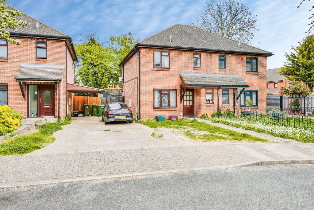 Property photo 1 of 20 Front View