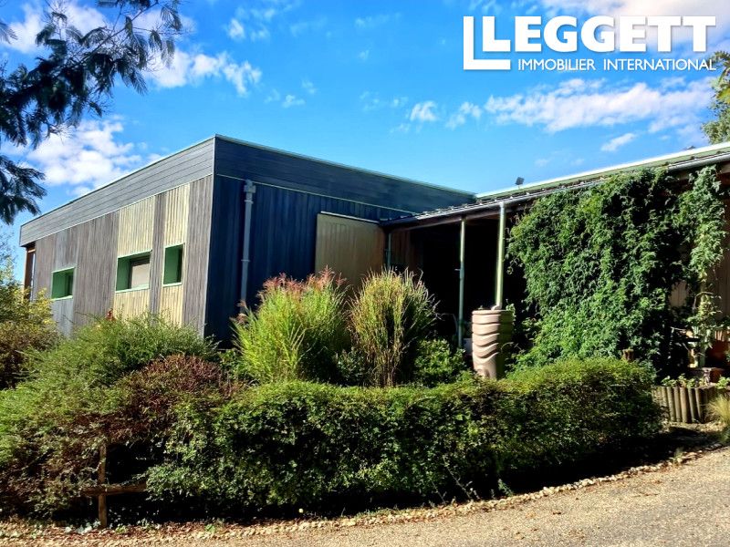 Property photo 3 of 10