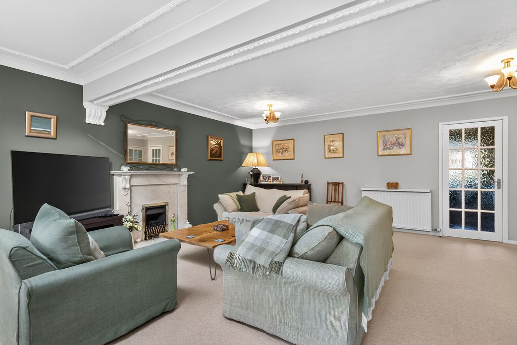 Property photo 3 of 19