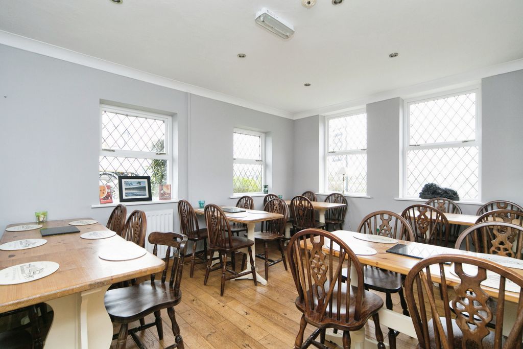 Property photo 2 of 15 Photography