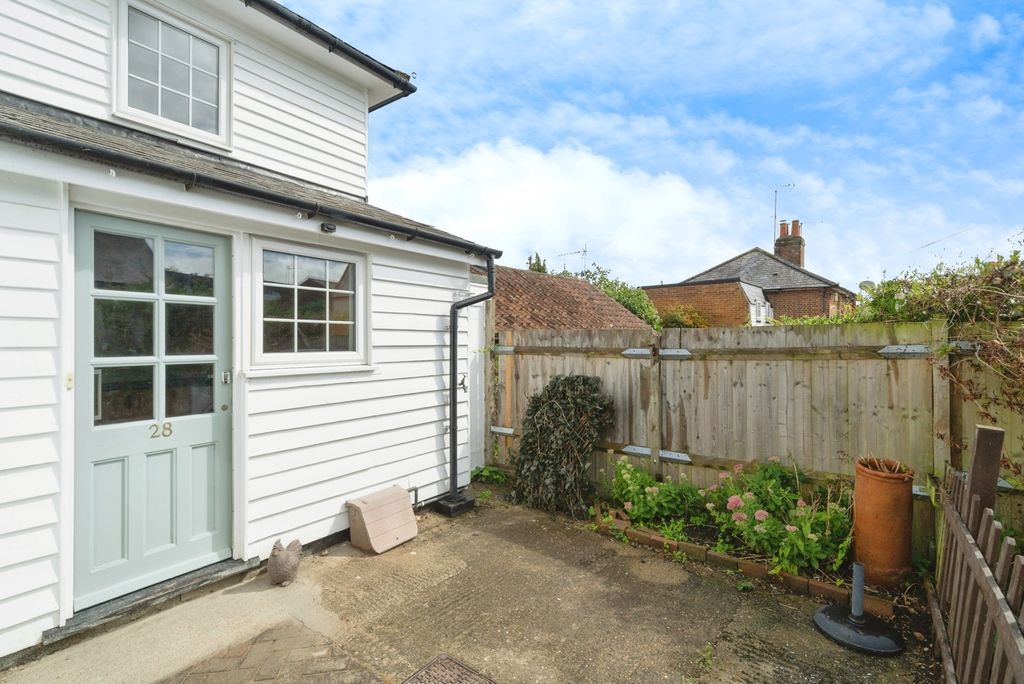 Property photo 2 of 17 Photo