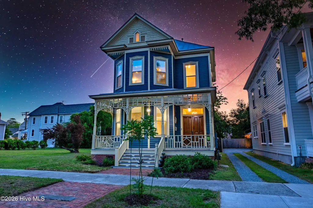 Property photo 1 of 31