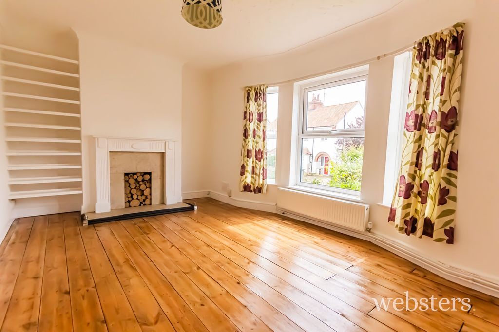 Property photo 2 of 15
