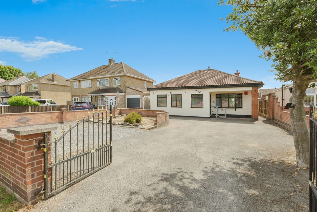 Property photo 1 of 17 Photo