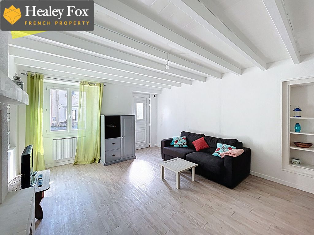 Property photo 2 of 10