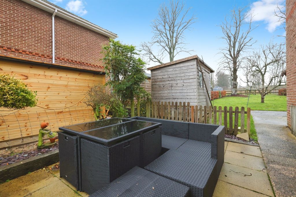 Property photo 3 of 19