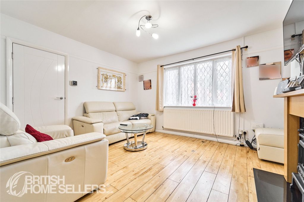 Property photo 3 of 32 Picture No. 37