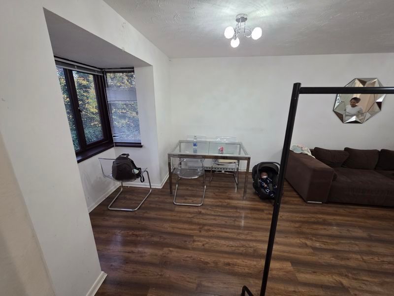 Property photo 3 of 17 Photo 9