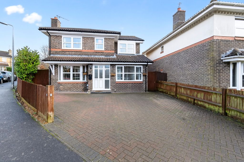 Property photo 1 of 25