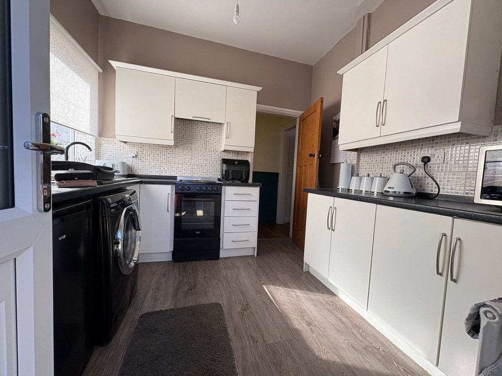 Property photo 3 of 10 Picture No. 03