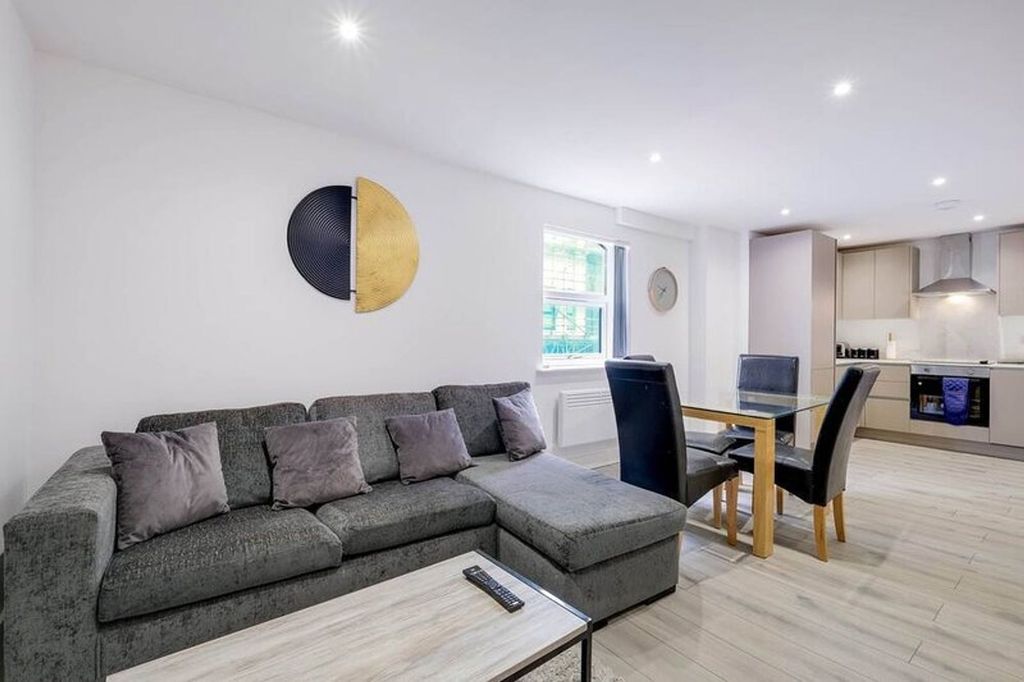 Property photo 1 of 4