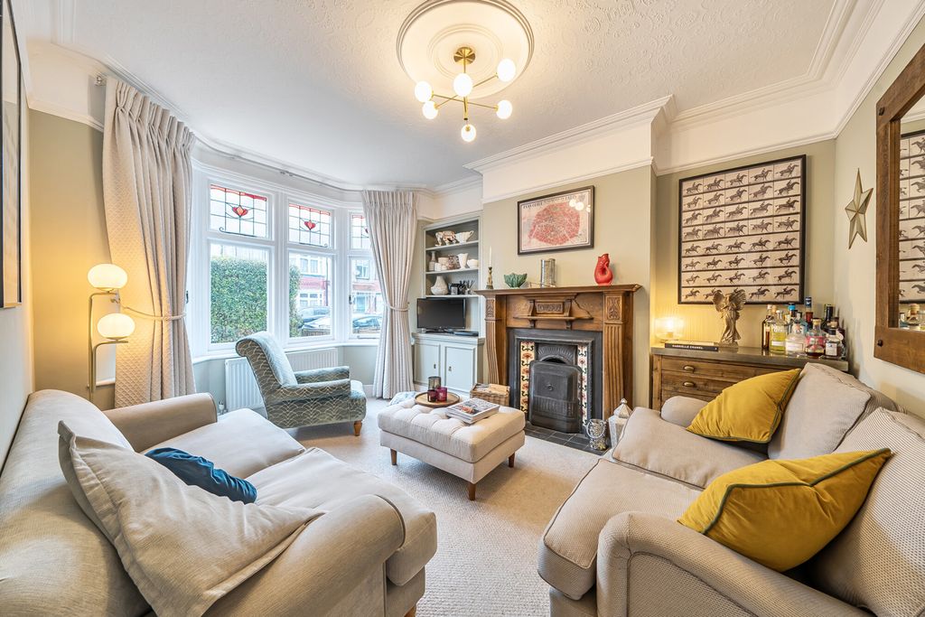 Property photo 2 of 22 1397931-14-69664c...