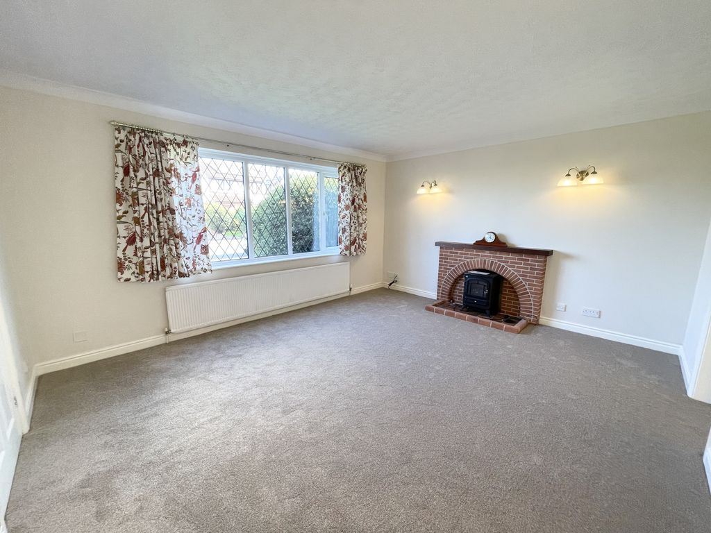 Property photo 3 of 25