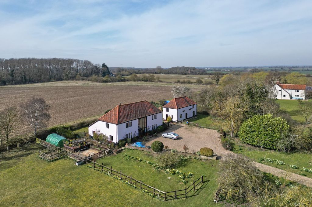 Property photo 2 of 44