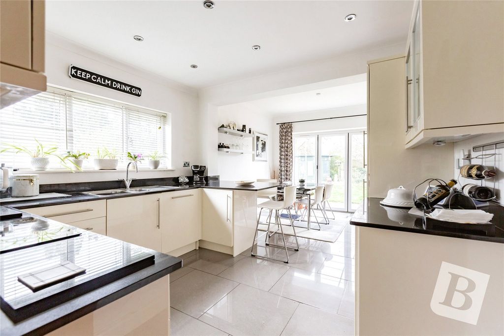 Property photo 2 of 16 Kitchen/Diner