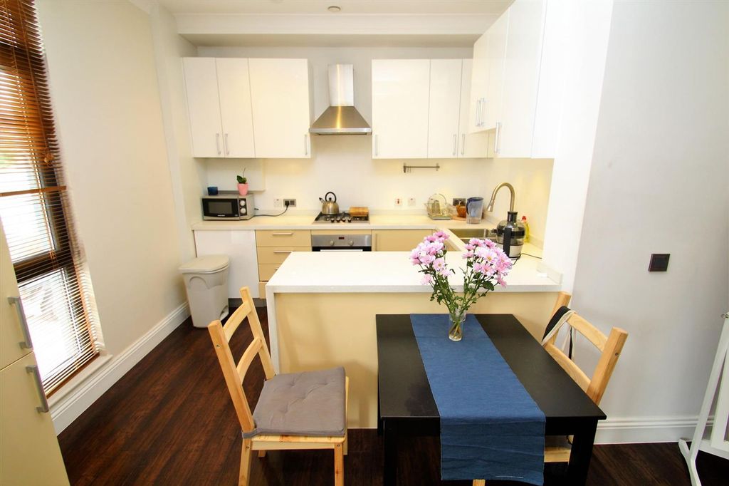 Property photo 3 of 6 Kitchen 1.Jpg