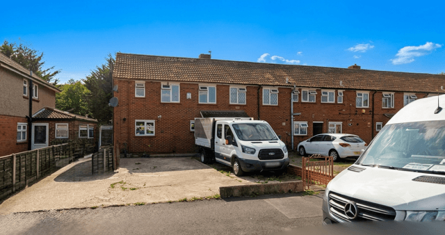 Property photo 1 of 11 3 Bed End Terrace To Rent Northfield Road, Hounslow Tw5