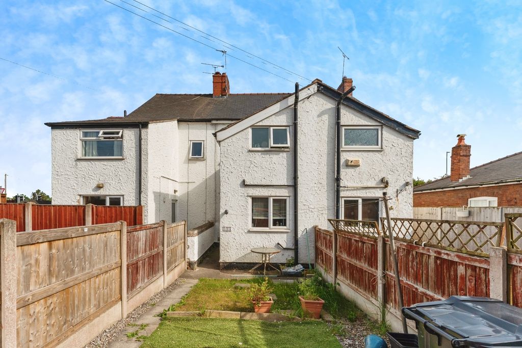 Property photo 2 of 16 Rear Garden