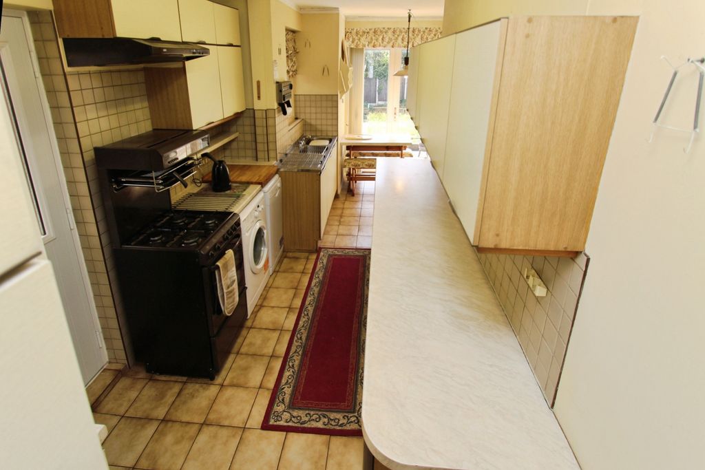 Property photo 3 of 20