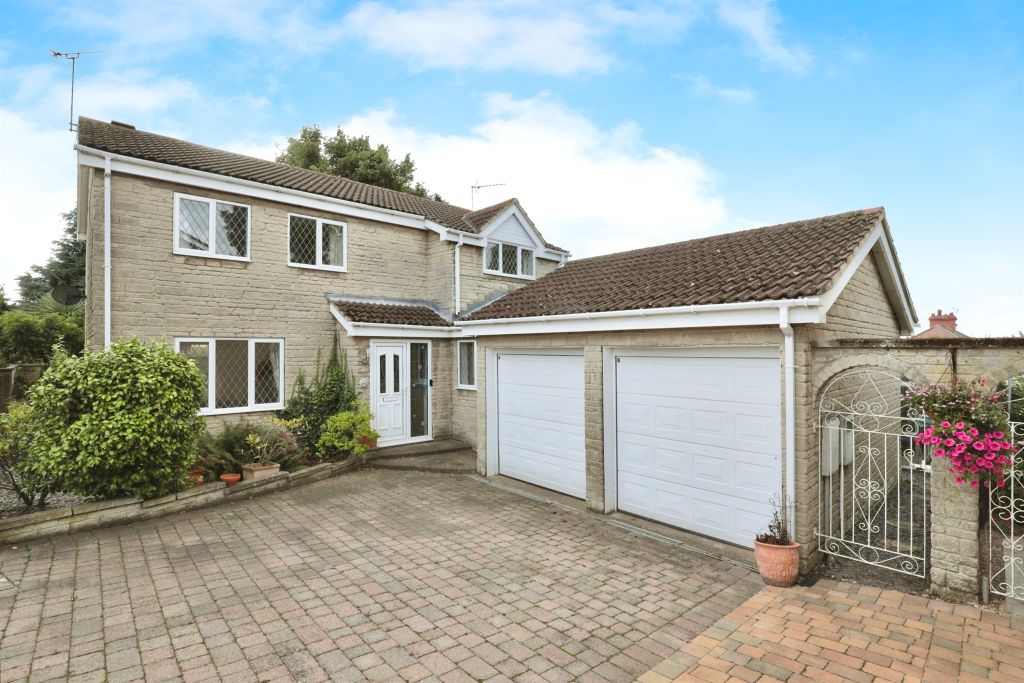 Property photo 1 of 17