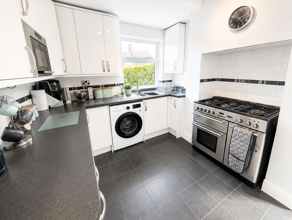Property photo 3 of 14 11.Png