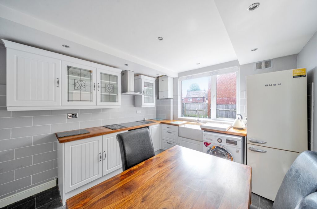 Property photo 3 of 10 1341624-4-68Ad8c130De8c