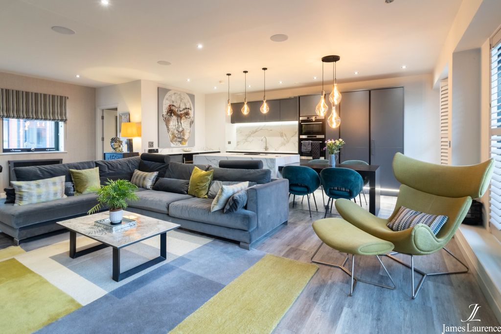 Property photo 1 of 28 8X1A3674-Hdr