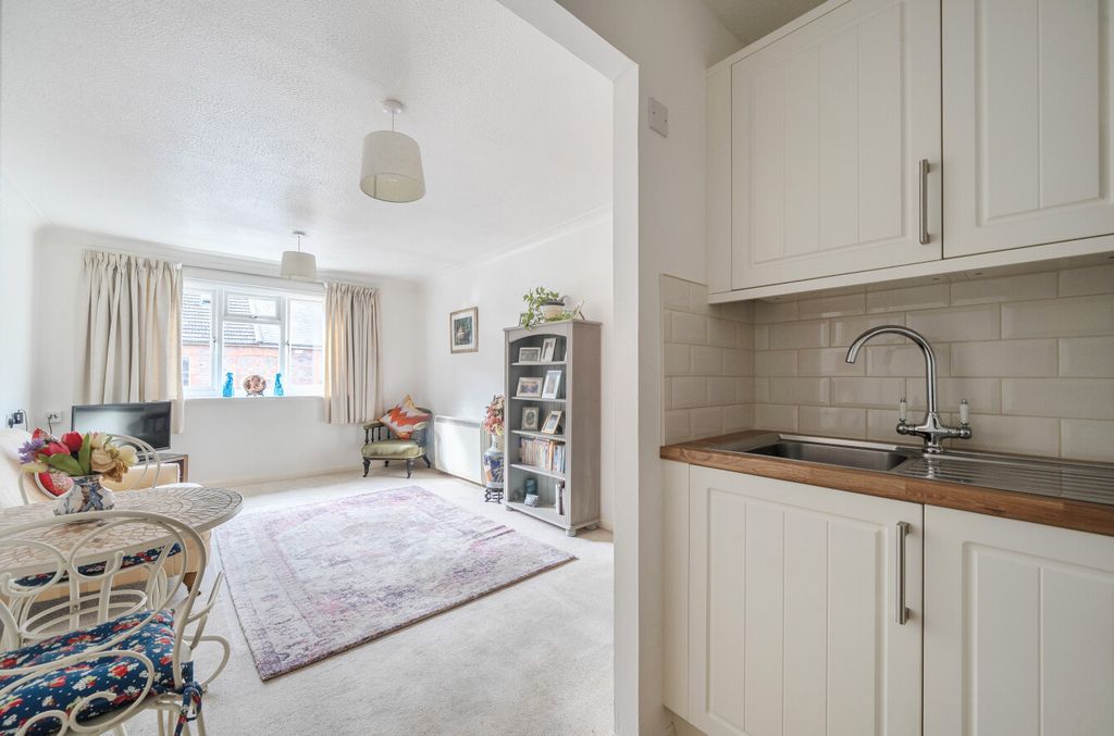 Property photo 3 of 17 1363016-19-68F772...