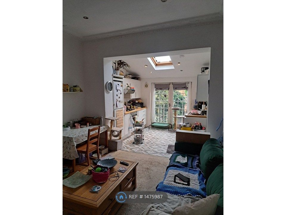 Property photo 3 of 5