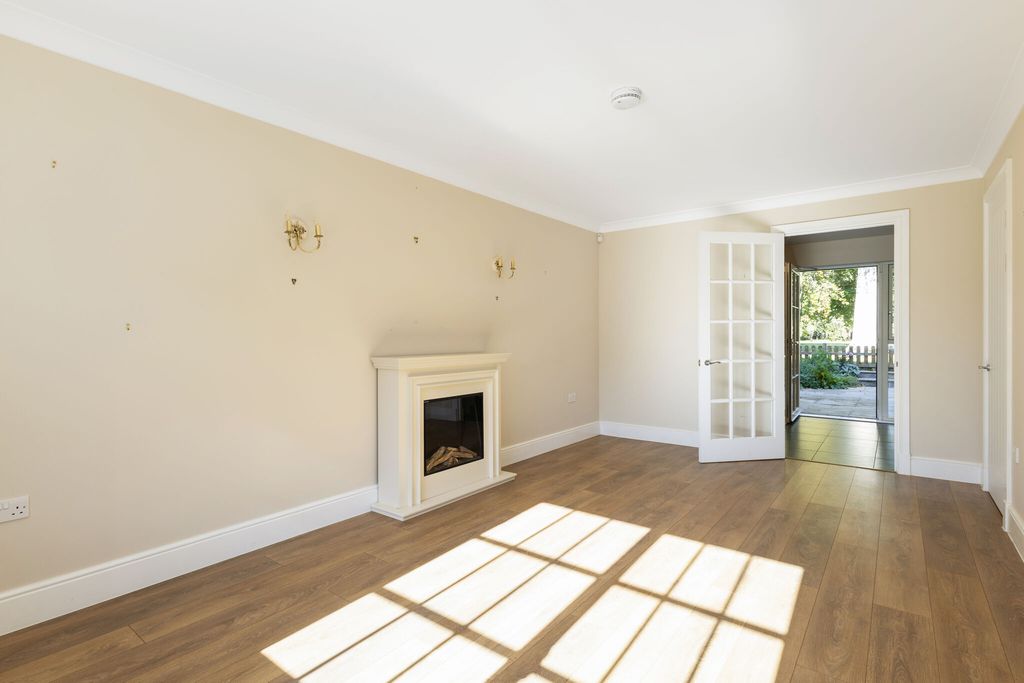 Property photo 2 of 24