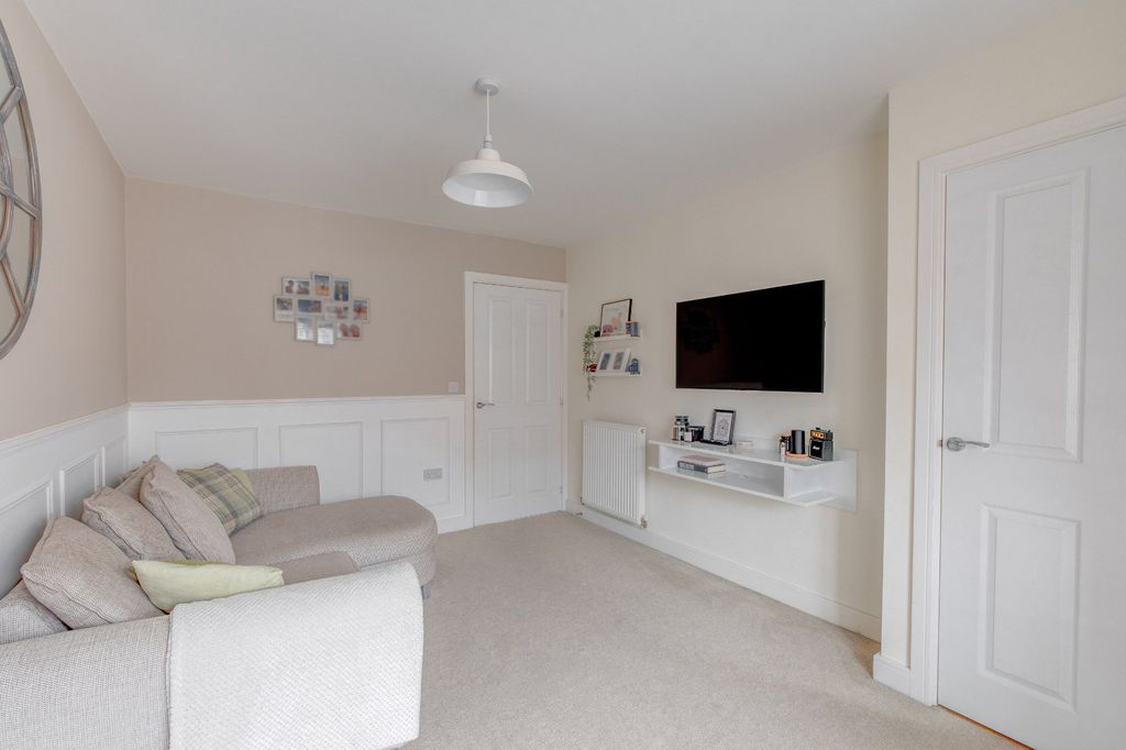 Property photo 3 of 15 Picture No. 09