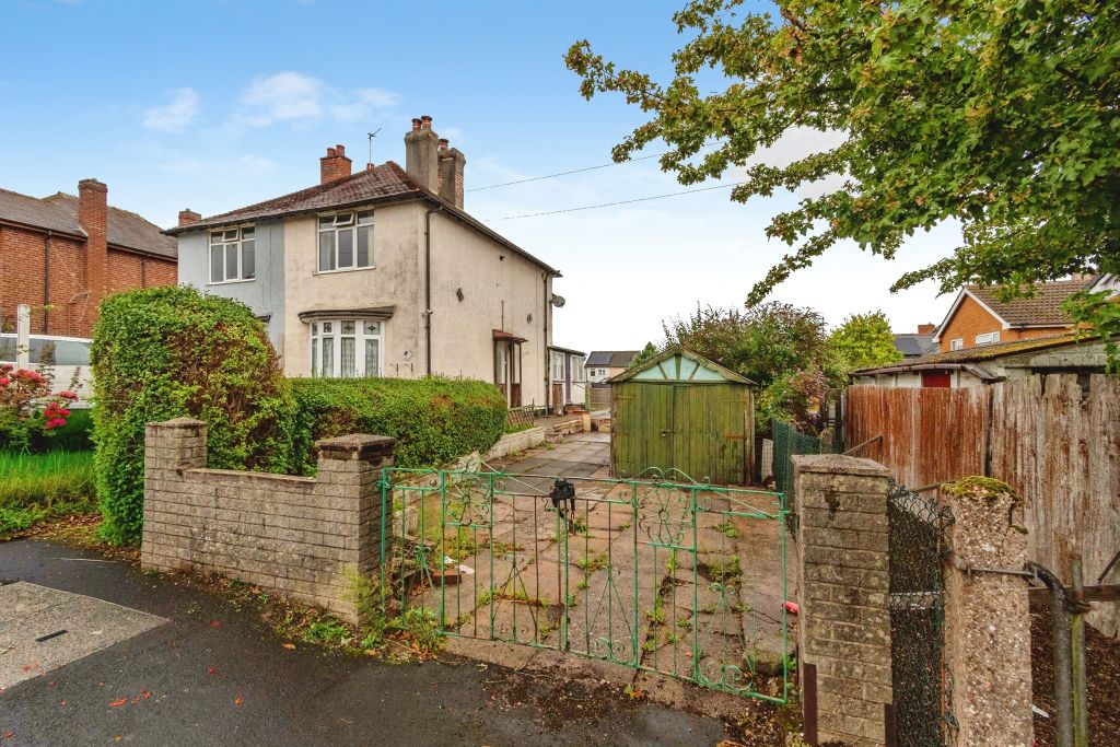 Property photo 2 of 23