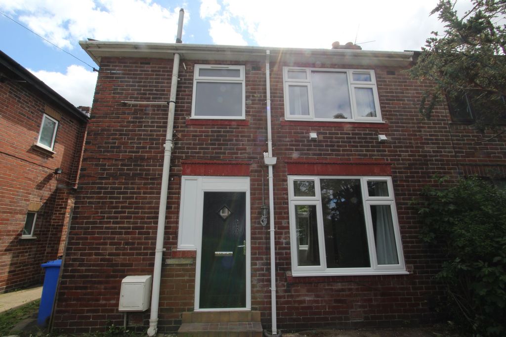 Property photo 1 of 28