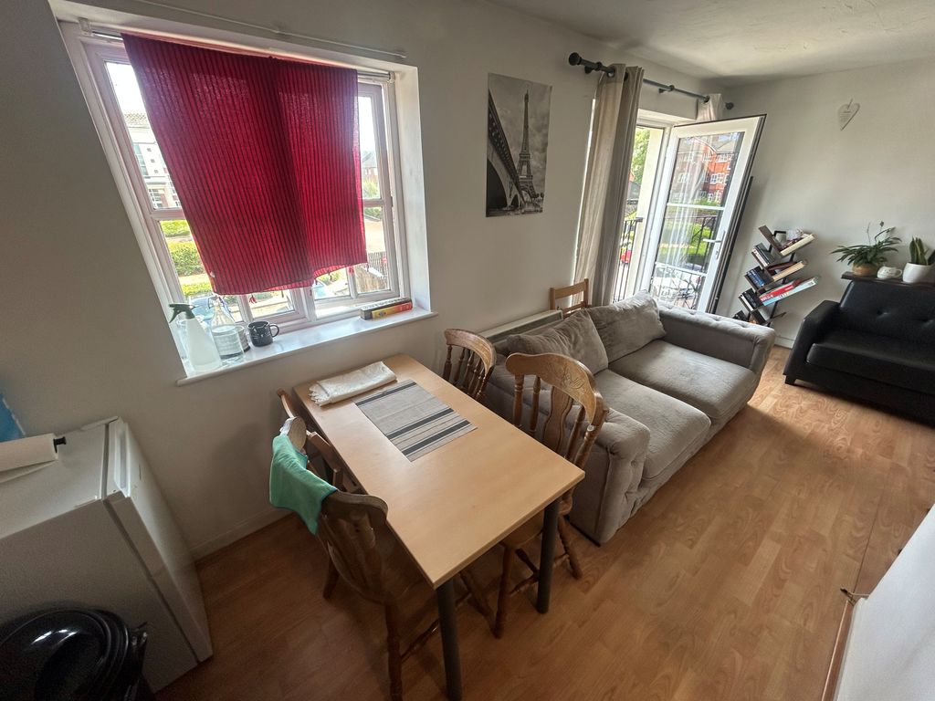 Property photo 3 of 9